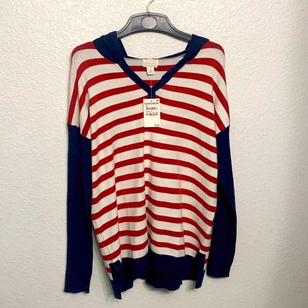 Soft light weight Red White and Blue CASLON sweater Size M